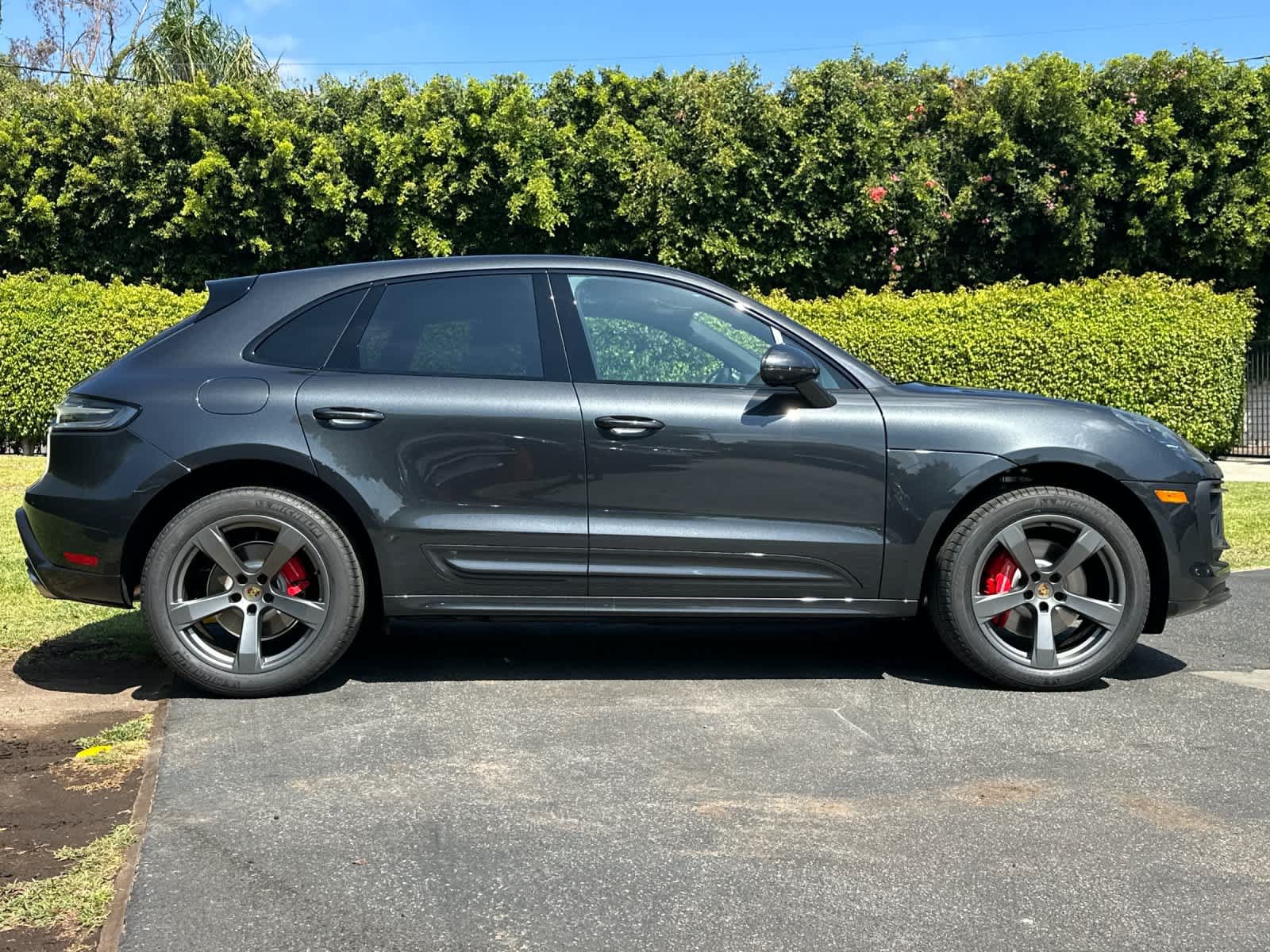 New 2026 Porsche Macan S AWD/4WD image 9