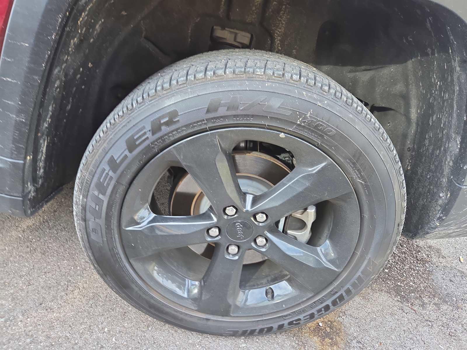 Used 2024 Jeep Grand Cherokee L Altitude image 7