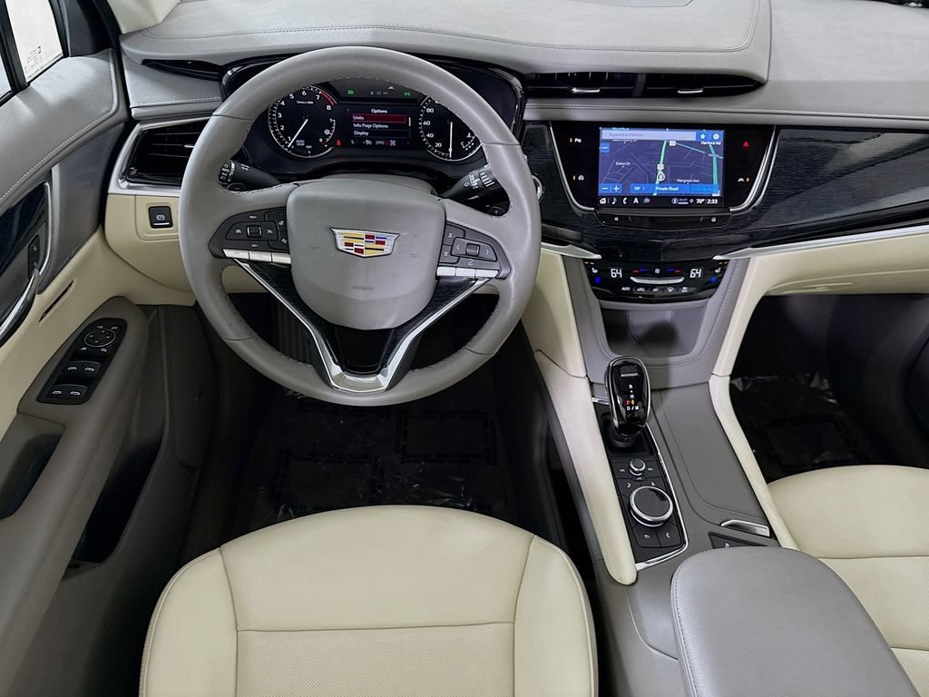 Used 2025 Cadillac XT6 Premium Luxury w/ LPO, Floor Liner Package AWD/4WD image 3