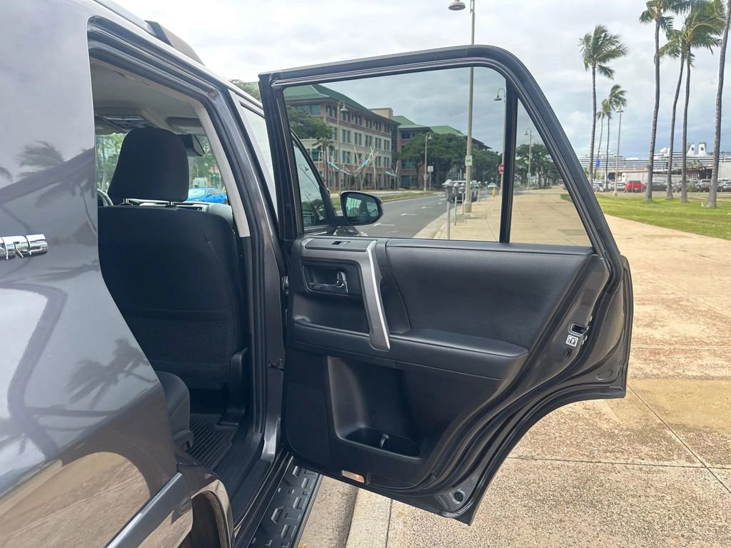 Used 2021 Toyota 4Runner SR5 image 23