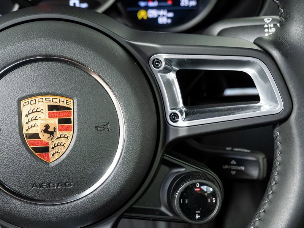 Used 2023 Porsche 718 Cayman RWD image 10