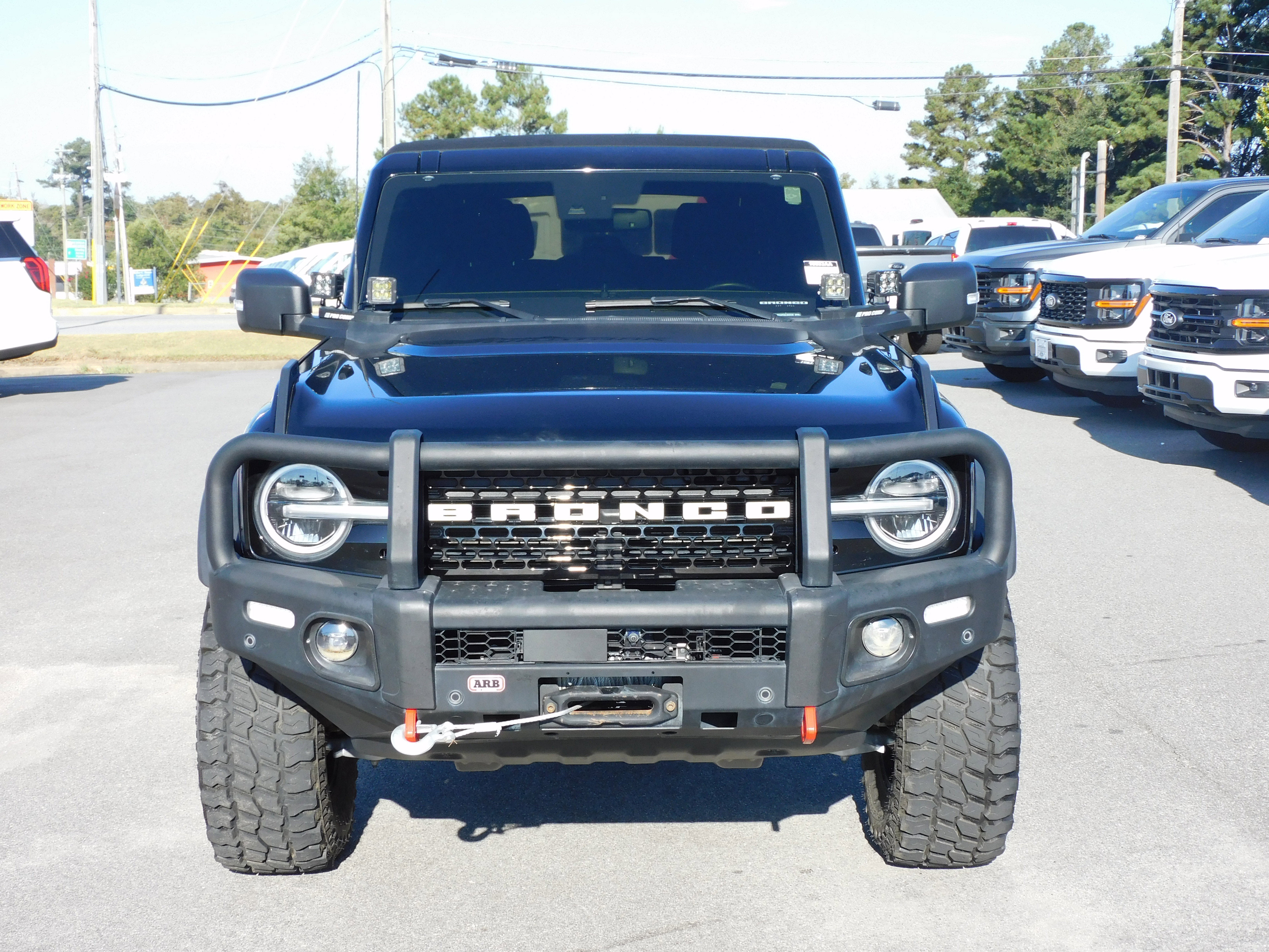 Used 2022 Ford Bronco Wildtrak image 3