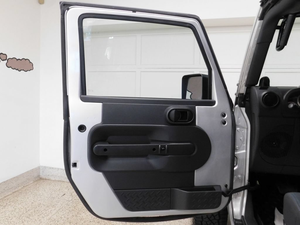 Used 2010 Jeep Wrangler Sport AWD/4WD image 19