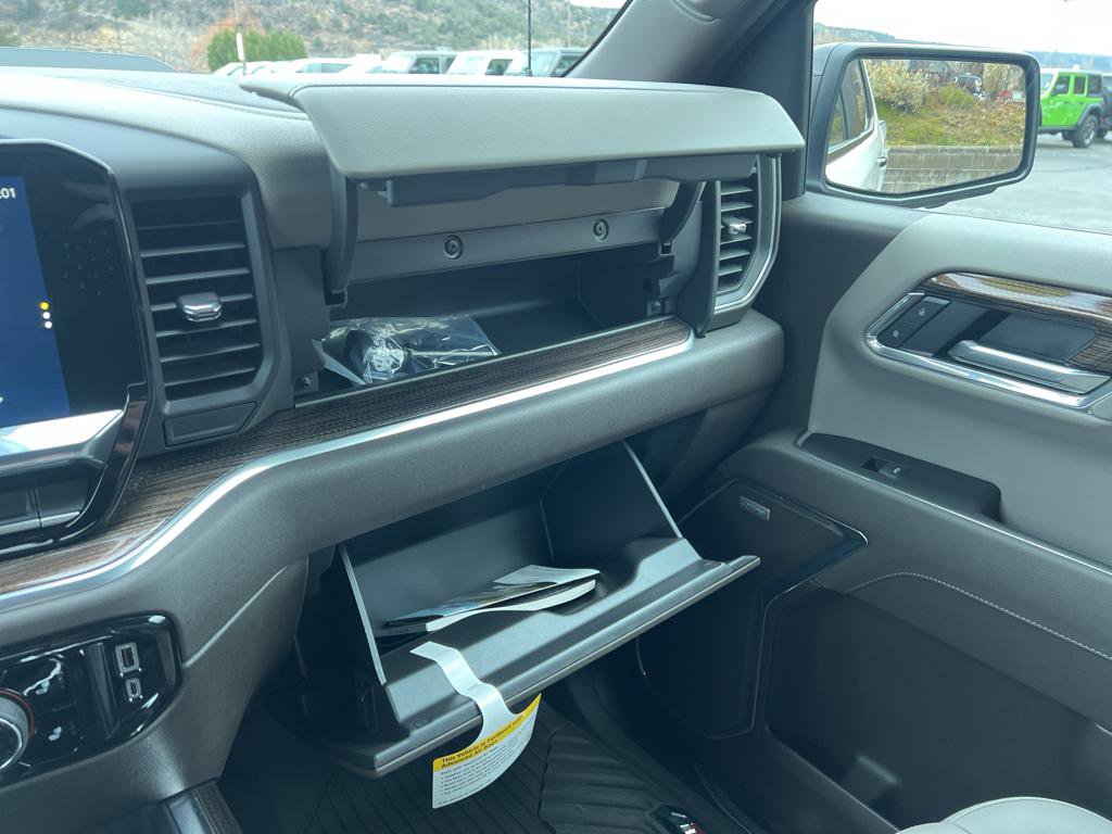 New 2025 Chevrolet Silverado 1500 LT Trail Boss w/ Dark Appearance Package image 30