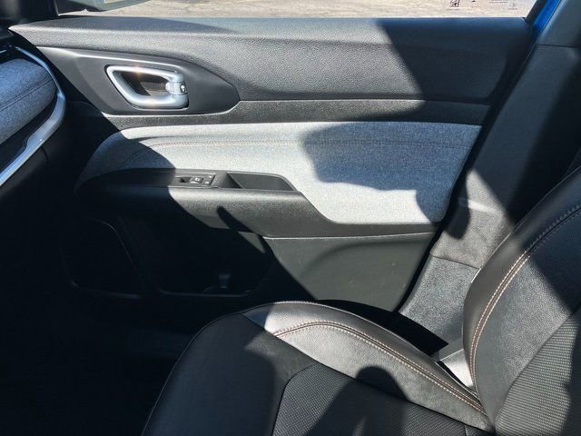 Used 2023 Jeep Compass Latitude image 12