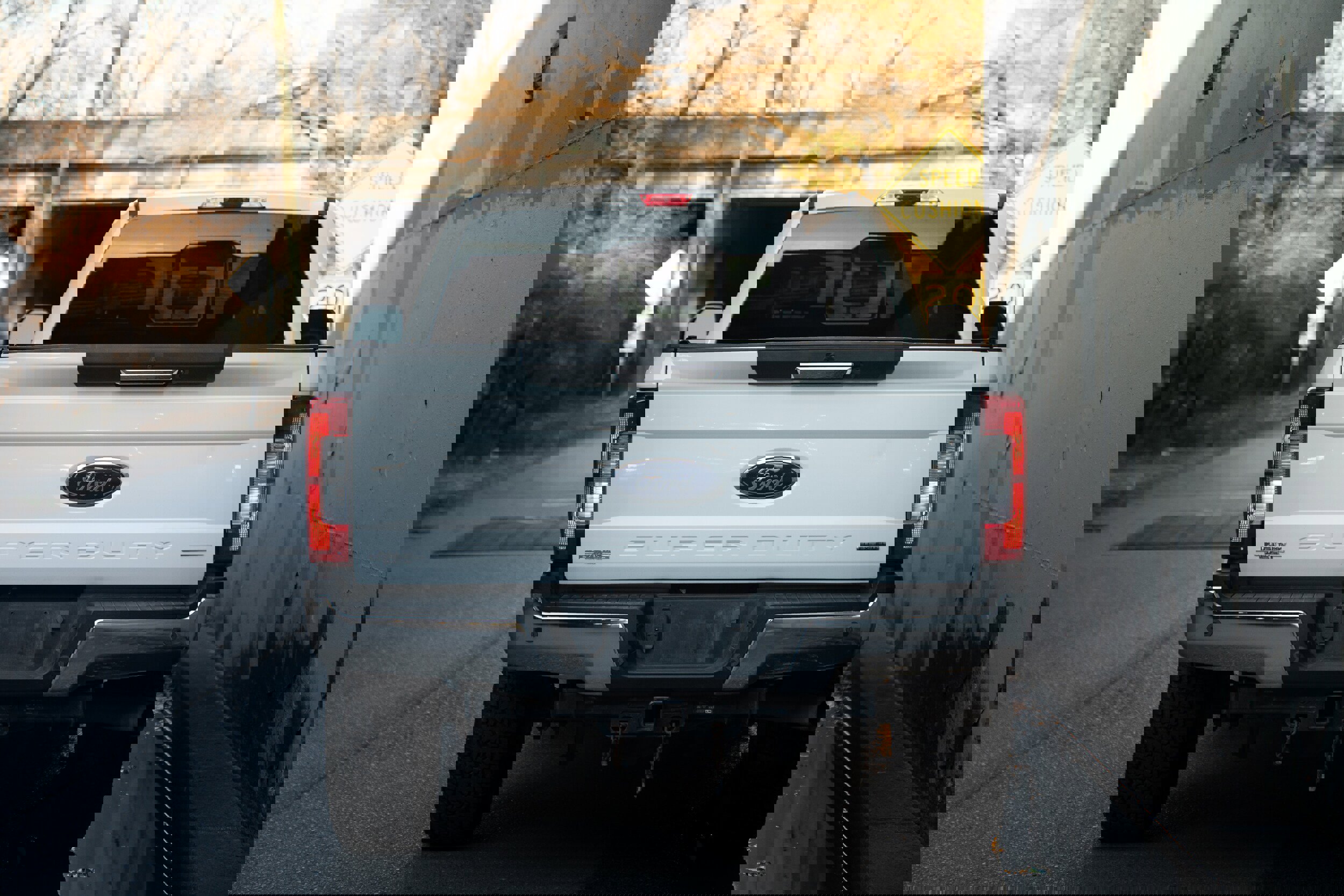 Used 2019 Ford F350 Lariat image 9