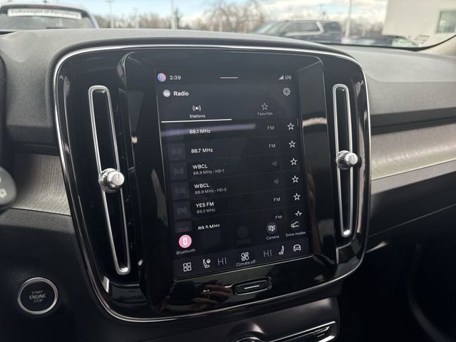 Used 2023 Volvo XC40 B5 Plus w/ Driver Assist Package image 13