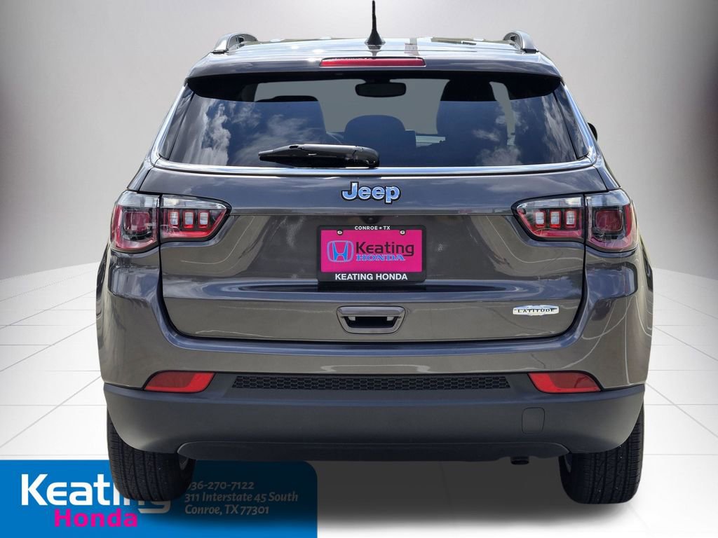 Used 2022 Jeep Compass Latitude FWD image 7