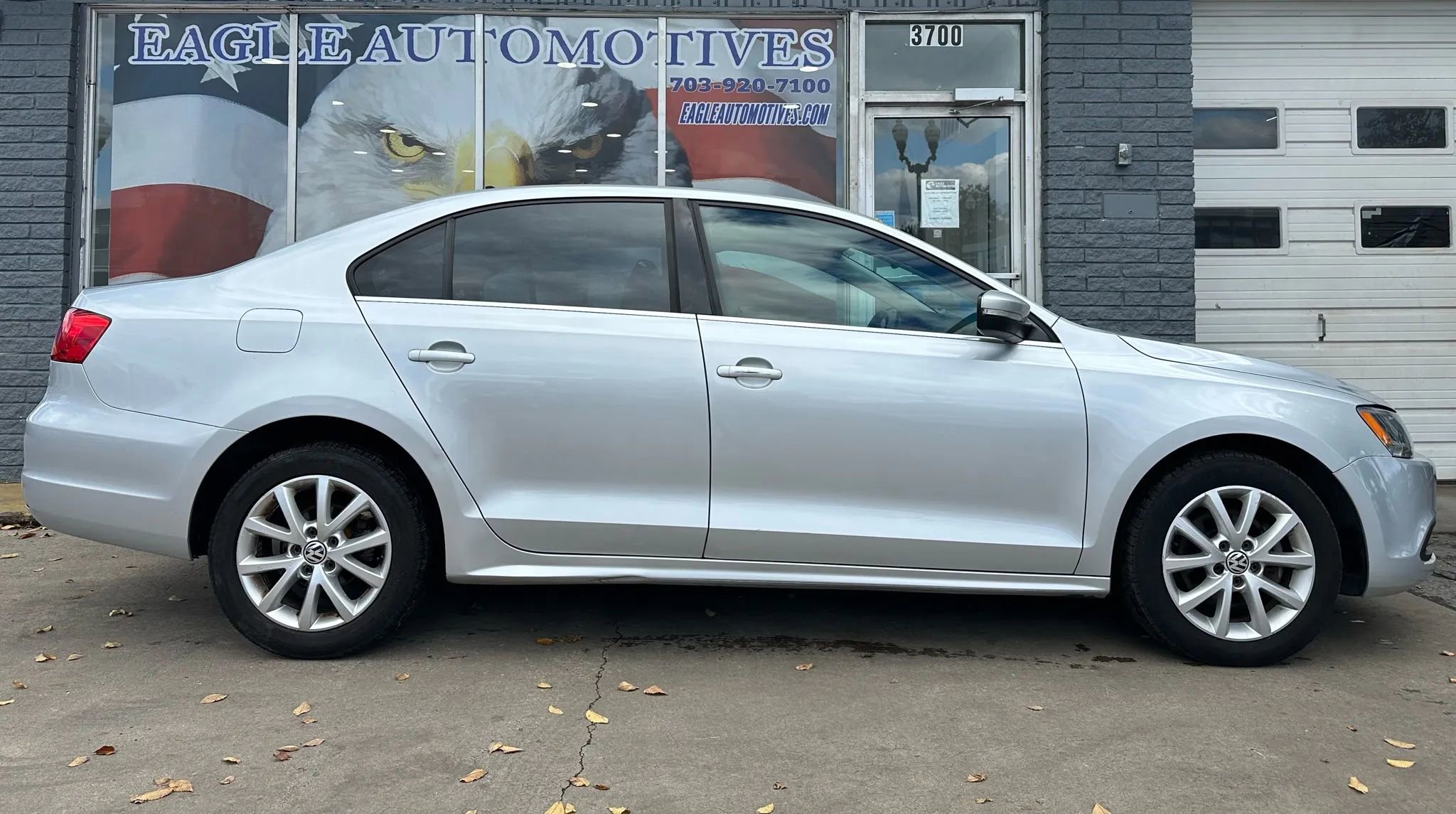 Used 2013 Volkswagen Jetta SE image 2
