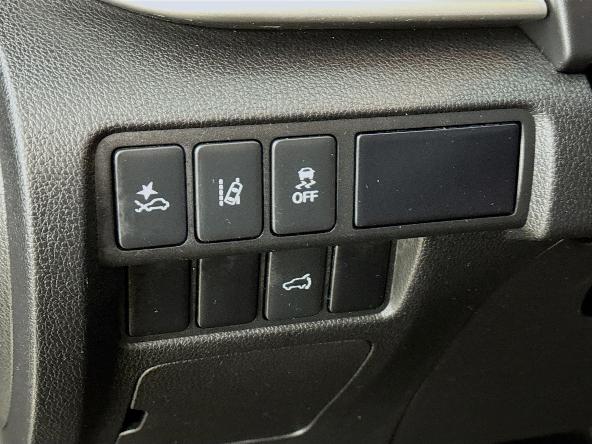 Used 2025 Mitsubishi Eclipse Cross SE AWD/4WD image 13