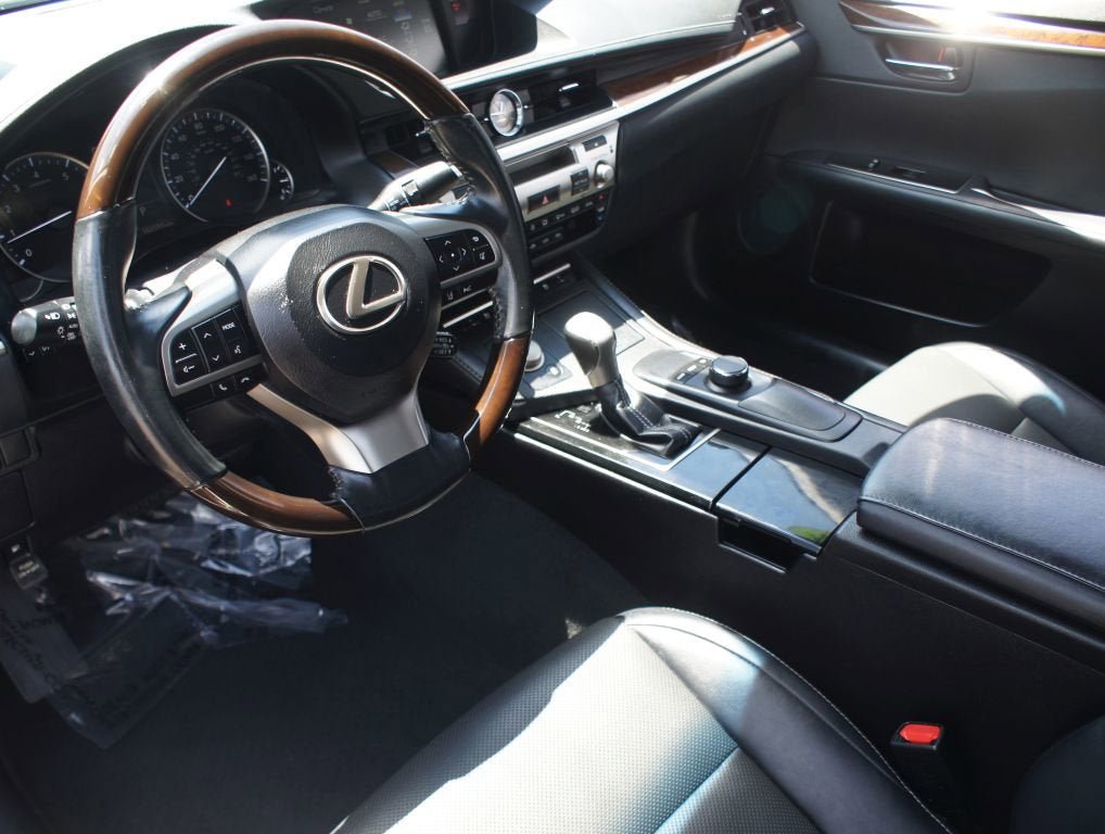 Used 2017 Lexus ES 350 w/ Premium Package FWD image 14