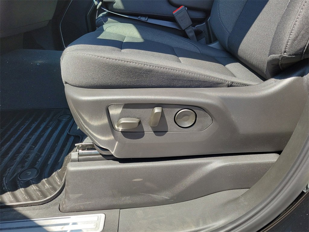 New 2025 GMC Sierra 1500 SLE w/ Preferred Package image 11