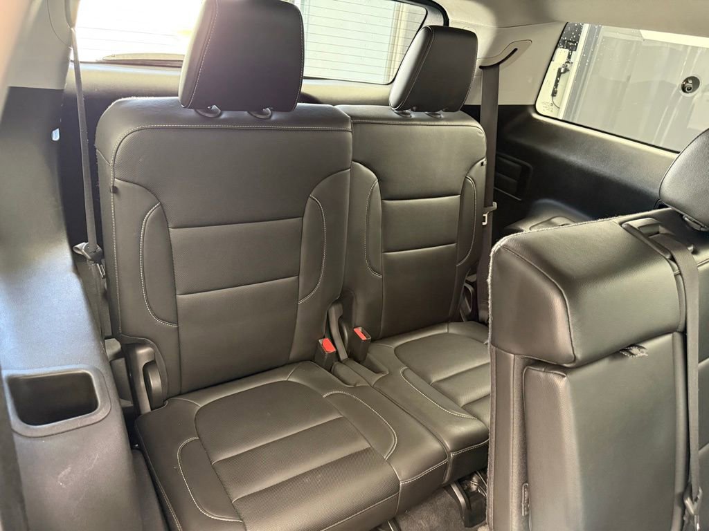 Used 2023 GMC Acadia SLT image 71