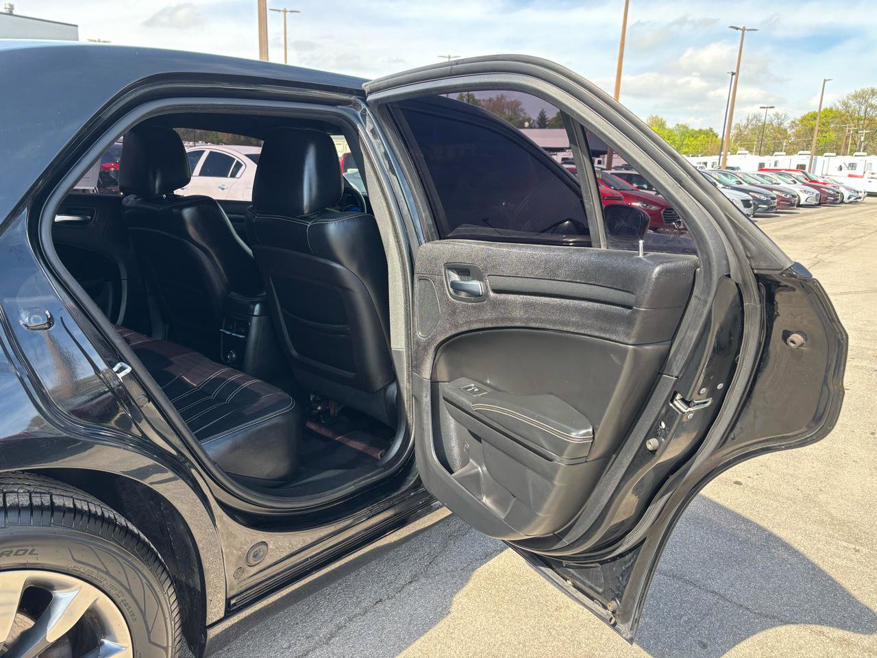 Used 2014 Chrysler 300 S image 11