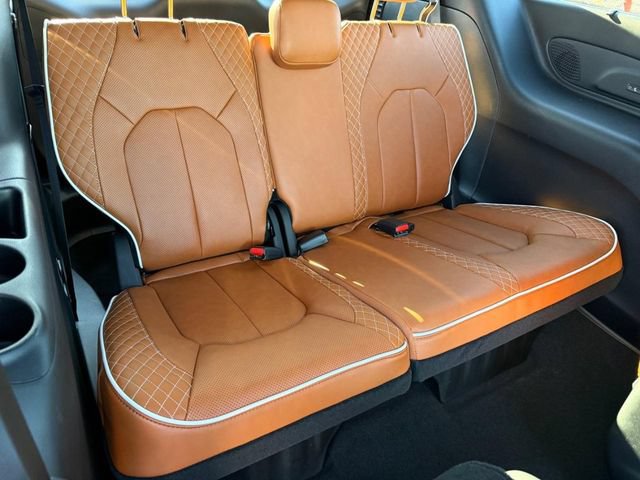 New 2026 Chrysler Pacifica Pinnacle AWD/4WD image 4