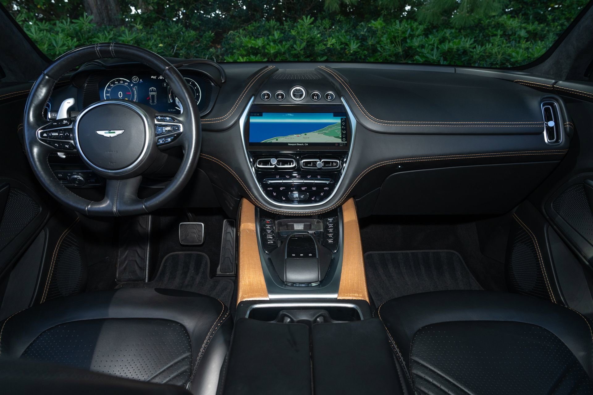 Used 2021 Aston Martin DBX AWD/4WD image 19