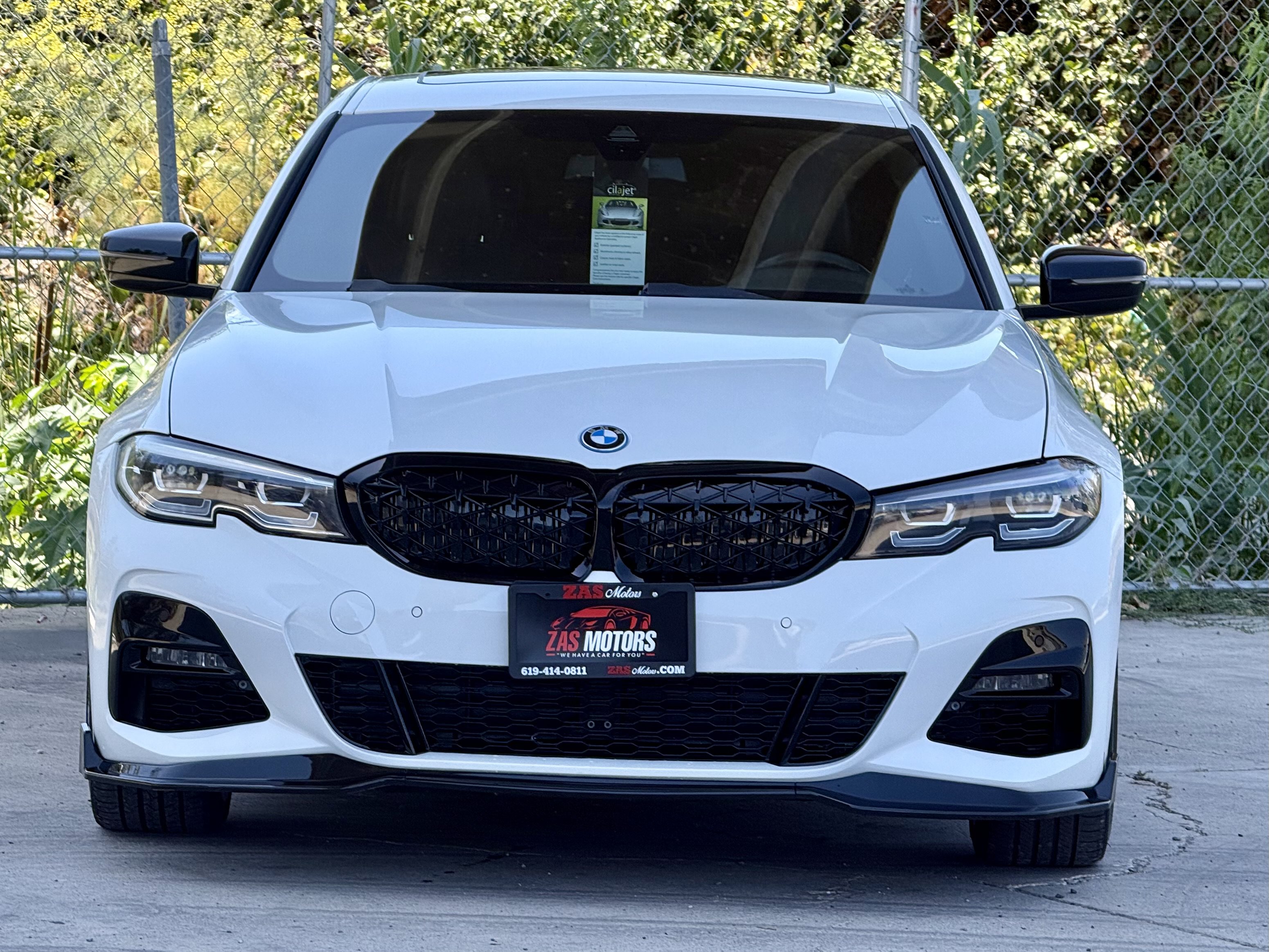 Used 2022 BMW 330e w/ M Sport Package RWD image 4