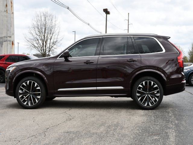 Used 2025 Volvo XC90 T8 Plus w/ Protection Package Premier AWD/4WD image 4