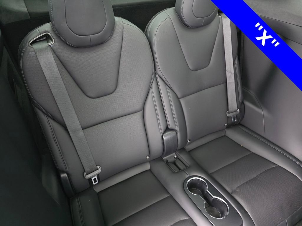 Used 2024 Tesla Model X image 23