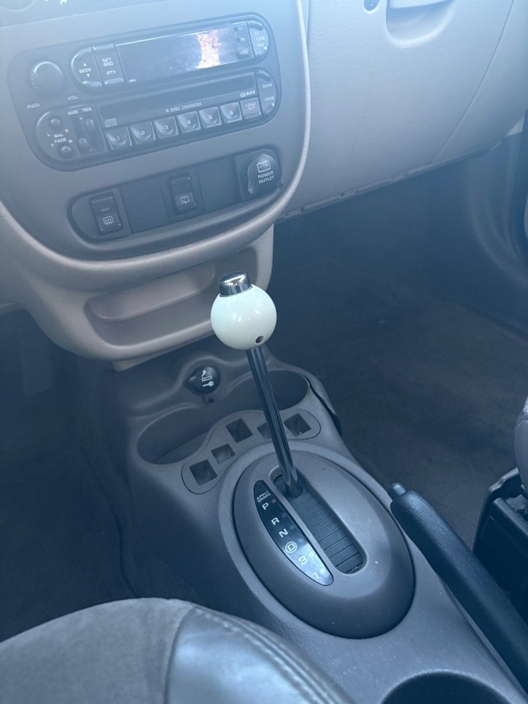 Used 2004 Chrysler PT Cruiser Limited image 9