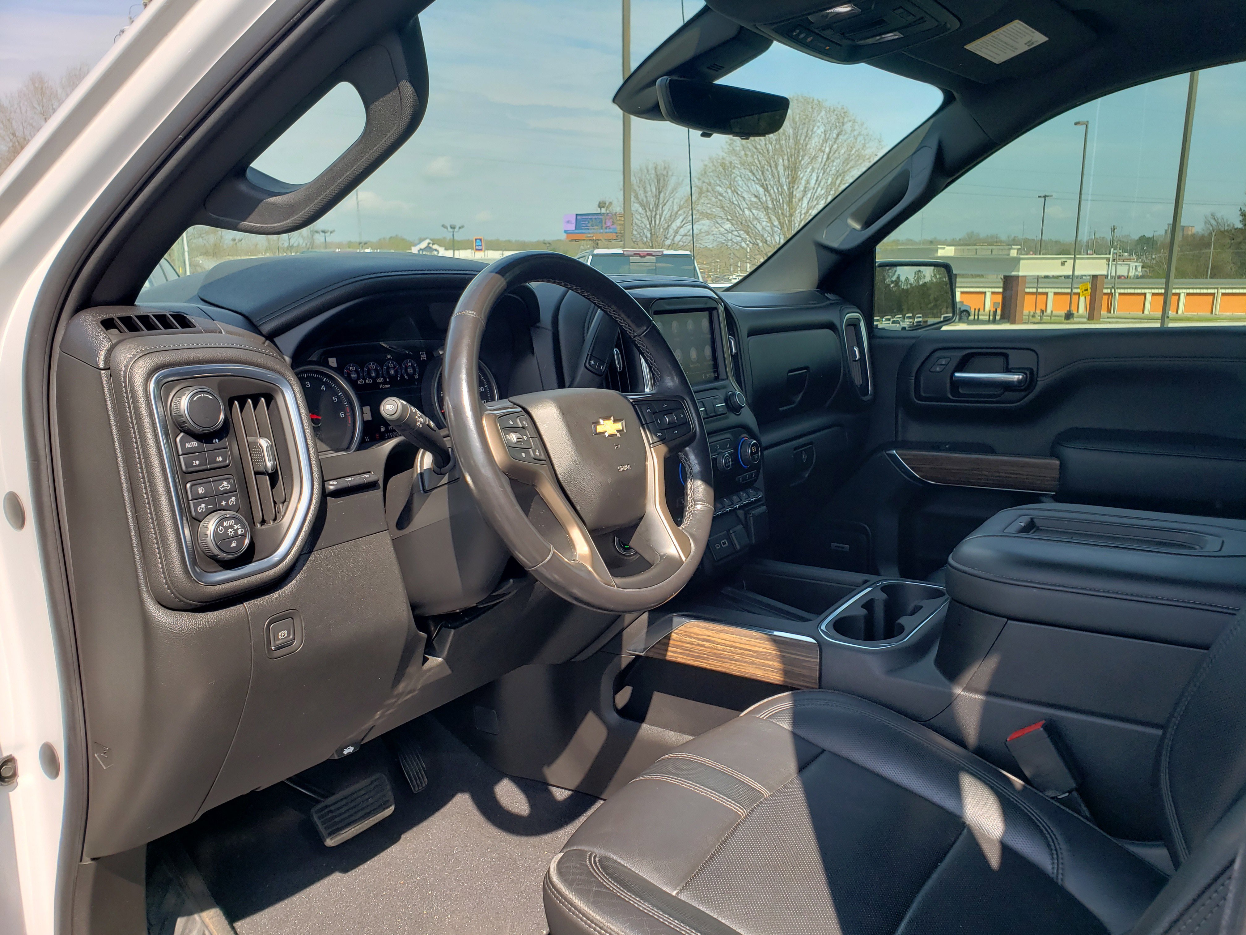 Used 2019 Chevrolet Silverado 1500 High Country w/ Technology Package image 26