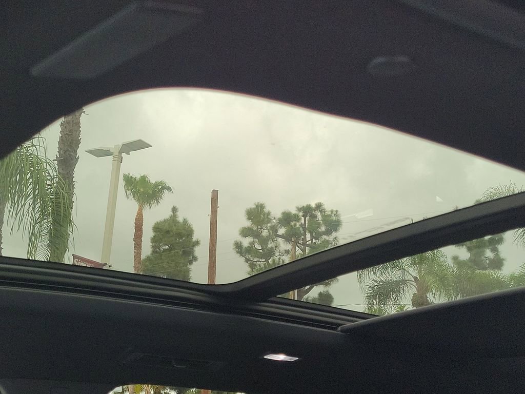 Used 2026 GMC Acadia AT4 w/ Luxury Package image 19