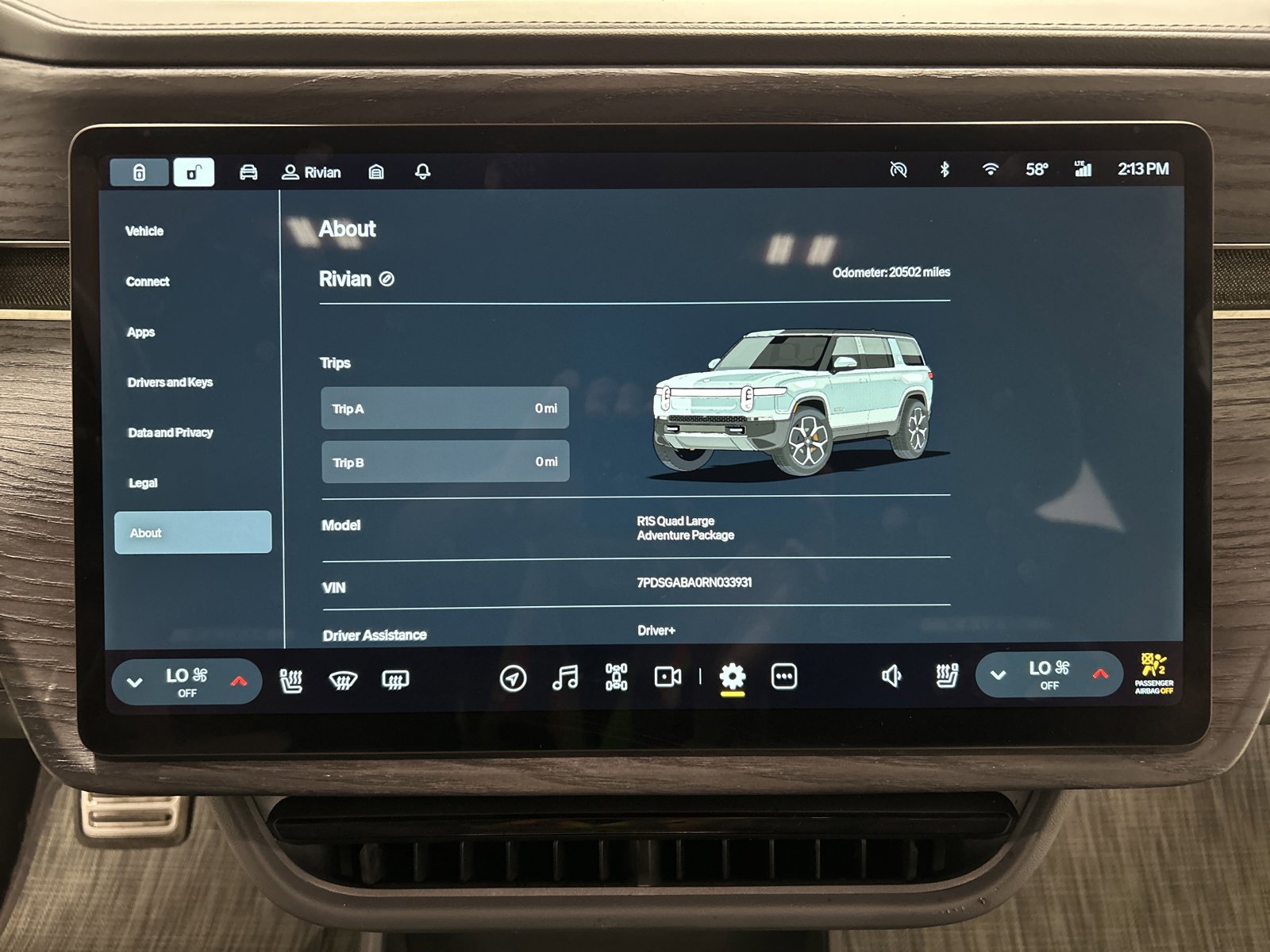 Used 2024 Rivian R1S Adventure AWD/4WD image 29