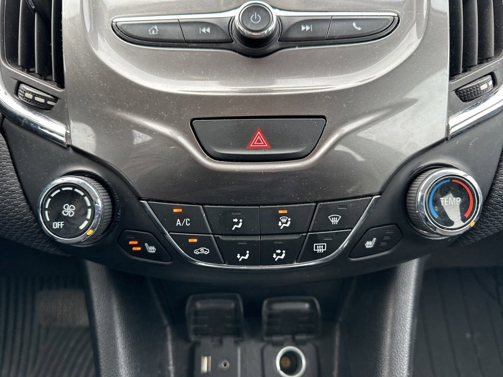 Used 2018 Chevrolet Cruze LT w/ Convenience Package image 25