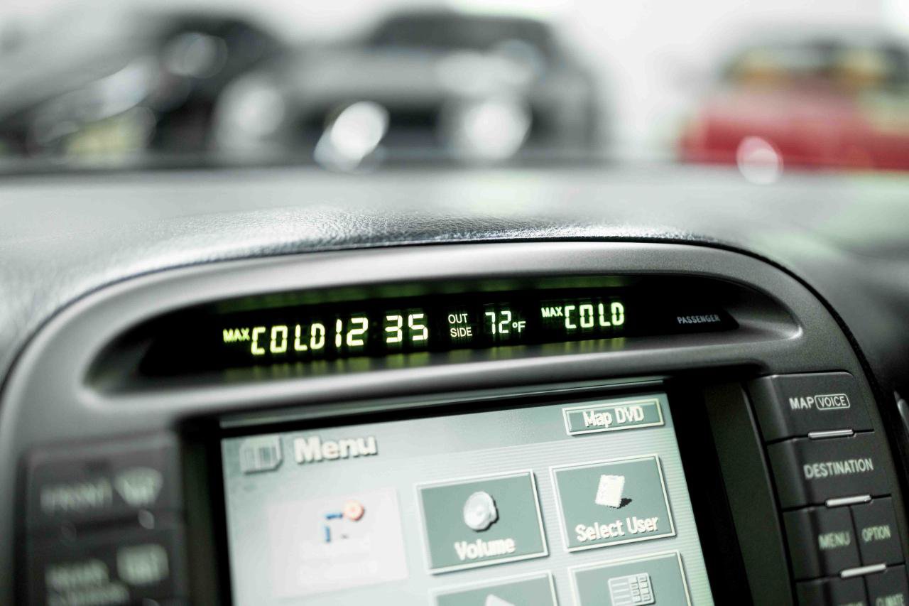 Used 2004 Lexus LS 430 RWD image 82