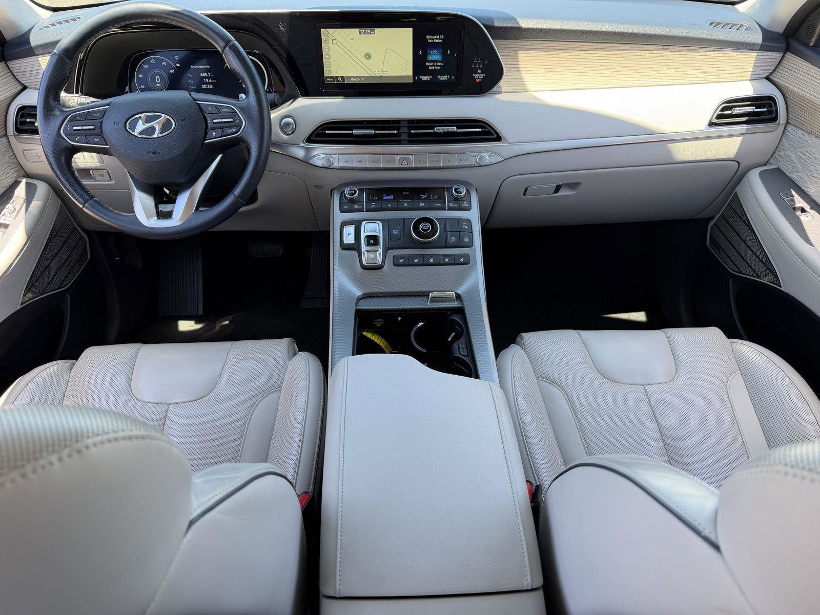 Used 2022 Hyundai Palisade Calligraphy FWD image 5