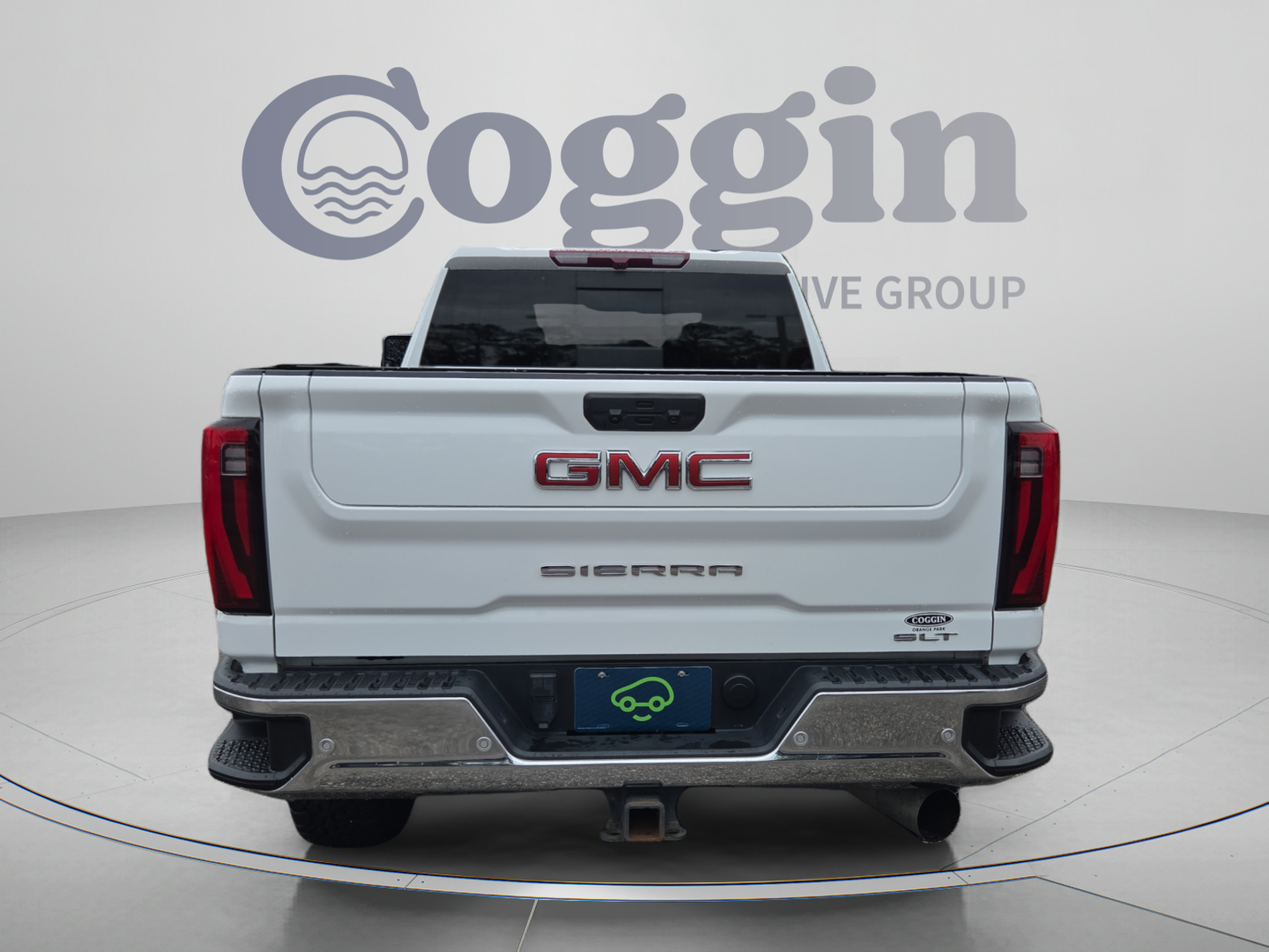 Used 2024 GMC Sierra 2500 SLT w/ SLT Premium Package AWD/4WD image 4