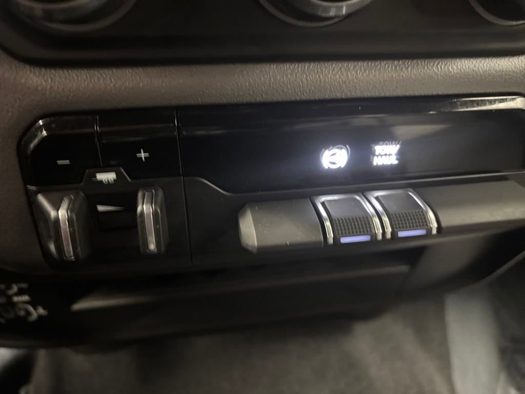 Used 2024 RAM 3500 Big Horn image 19