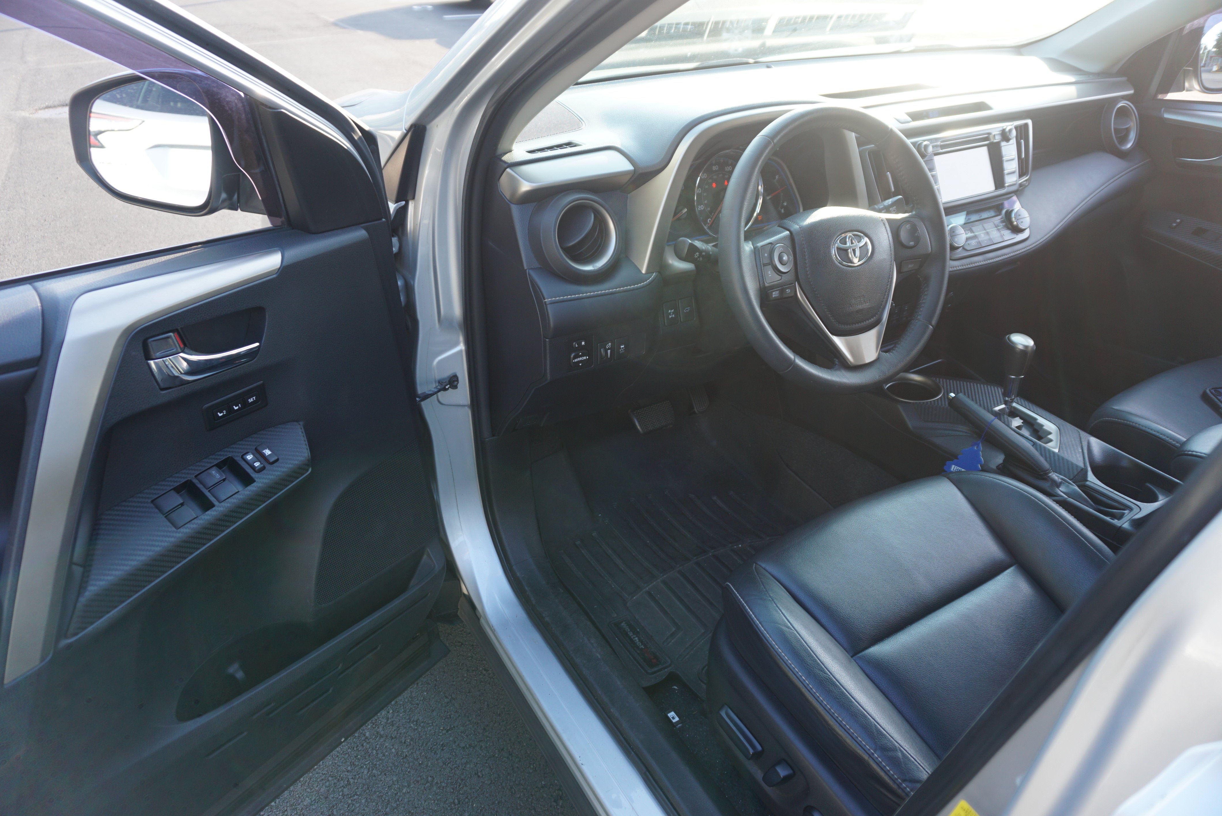 Used 2013 Toyota RAV4 Limited AWD/4WD image 7