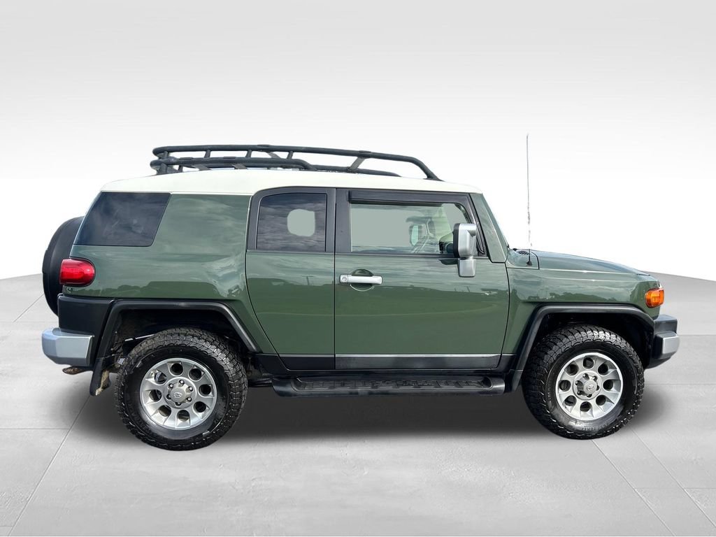 Used 2012 Toyota FJ Cruiser 4WD w/ Upgrade Pkg image 6