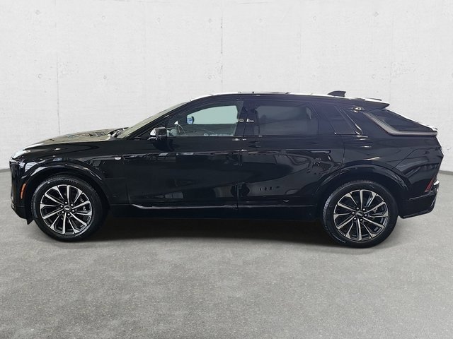 New 2026 Cadillac Lyriq Sport image 8
