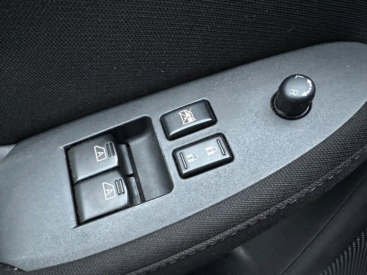 Used 2015 Nissan 370Z Coupe image 24