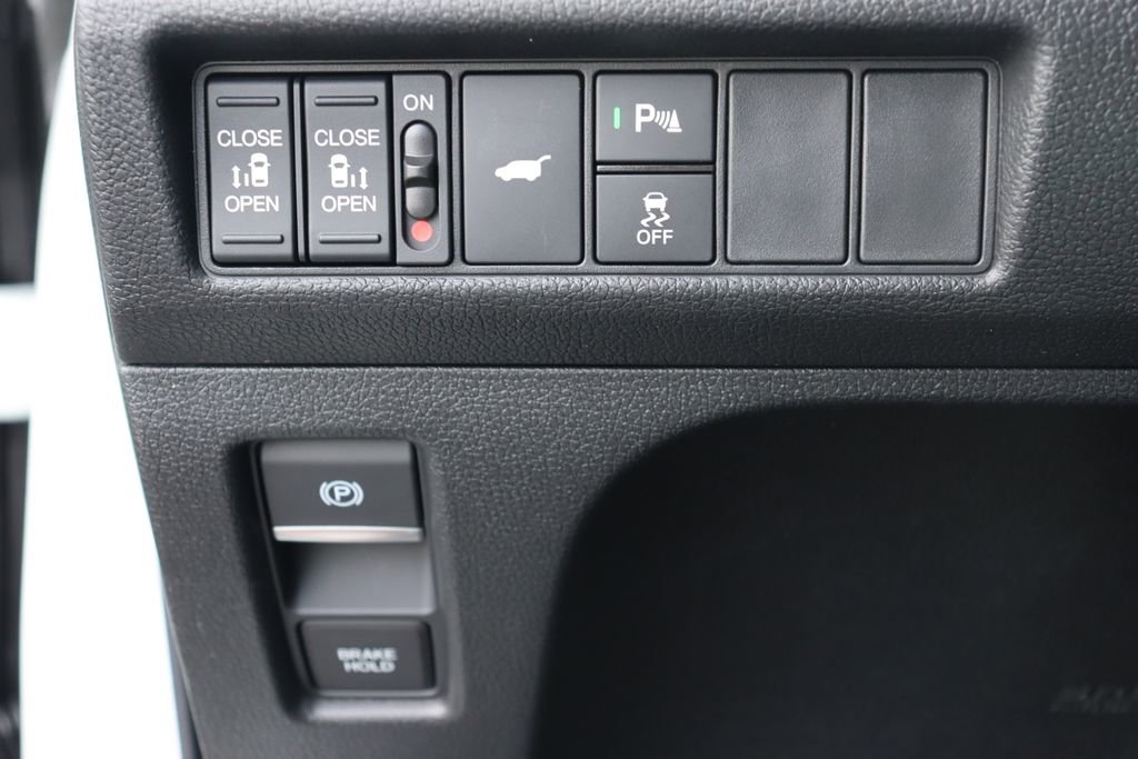 Certified 2026 Honda Odyssey Elite image 32