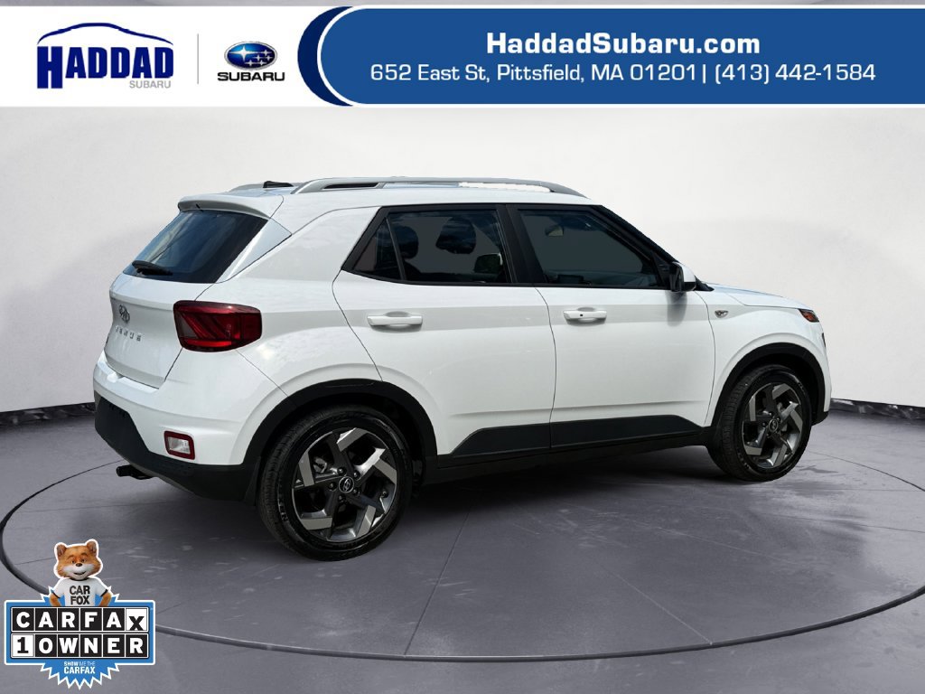 Used 2026 Hyundai Venue SEL FWD image 6