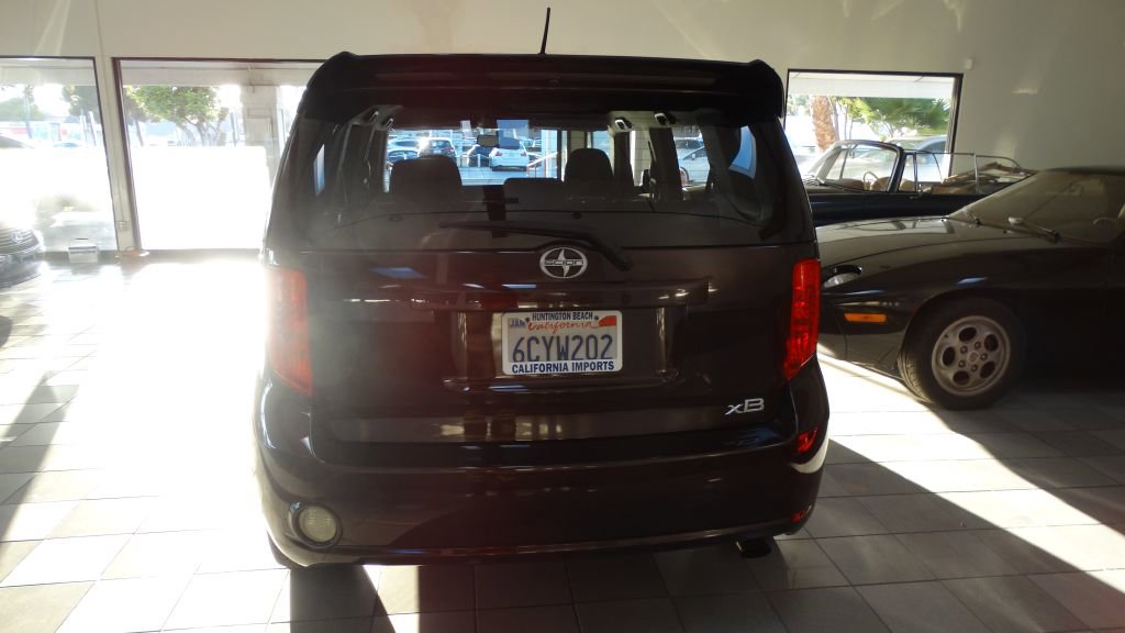 Used 2008 Scion xB image 4