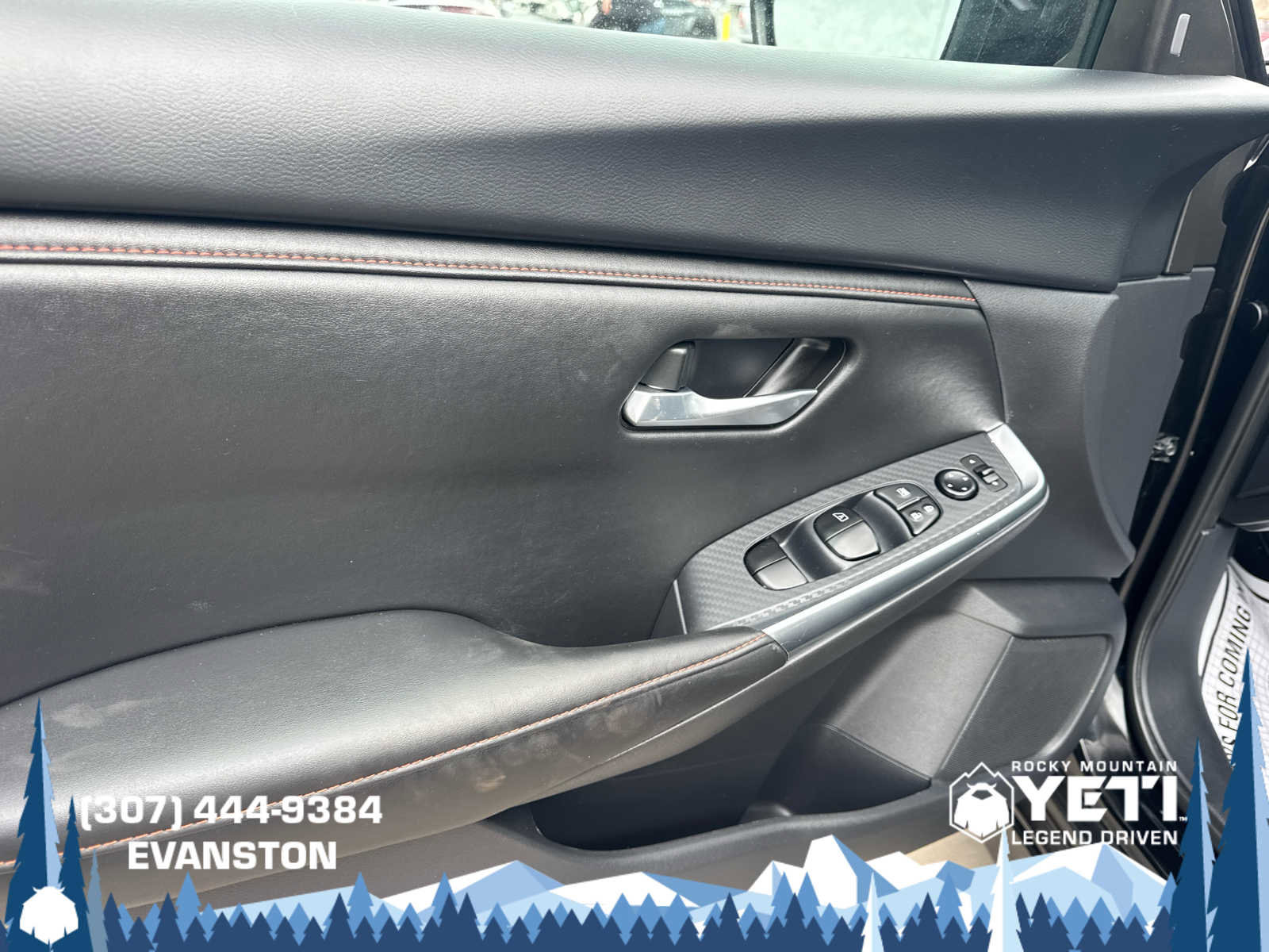 Used 2025 Nissan Sentra SR FWD image 21