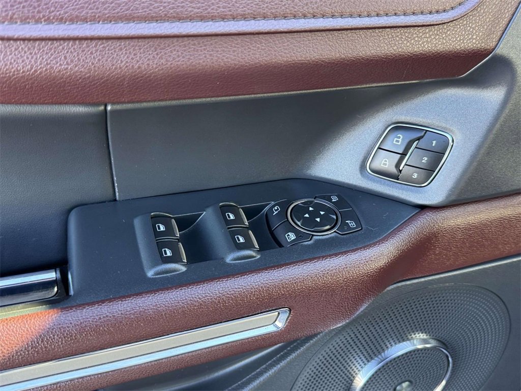 Used 2024 Ford Expedition Max Limited image 18