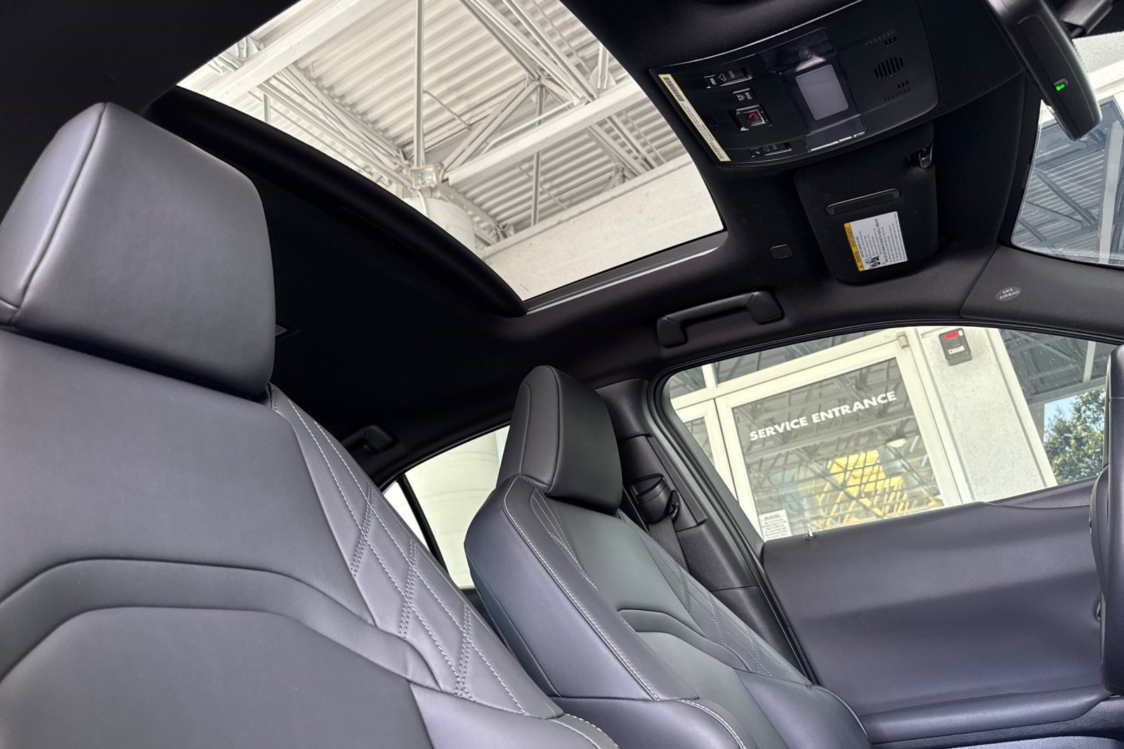 Certified 2023 Lexus UX 250h FWD w/ Accessory Package (Z2) image 21
