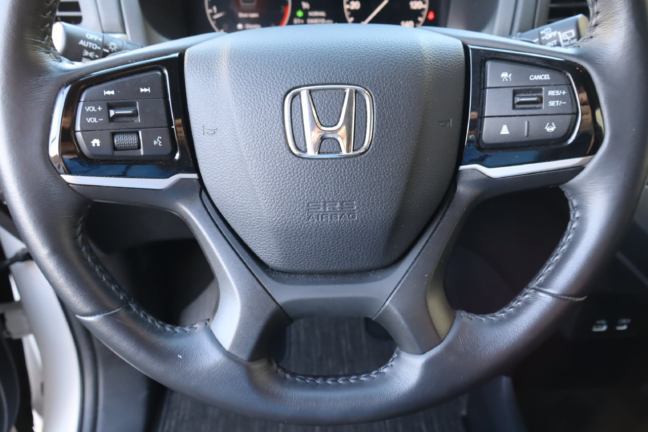 Used 2025 Honda Odyssey EX-L image 12