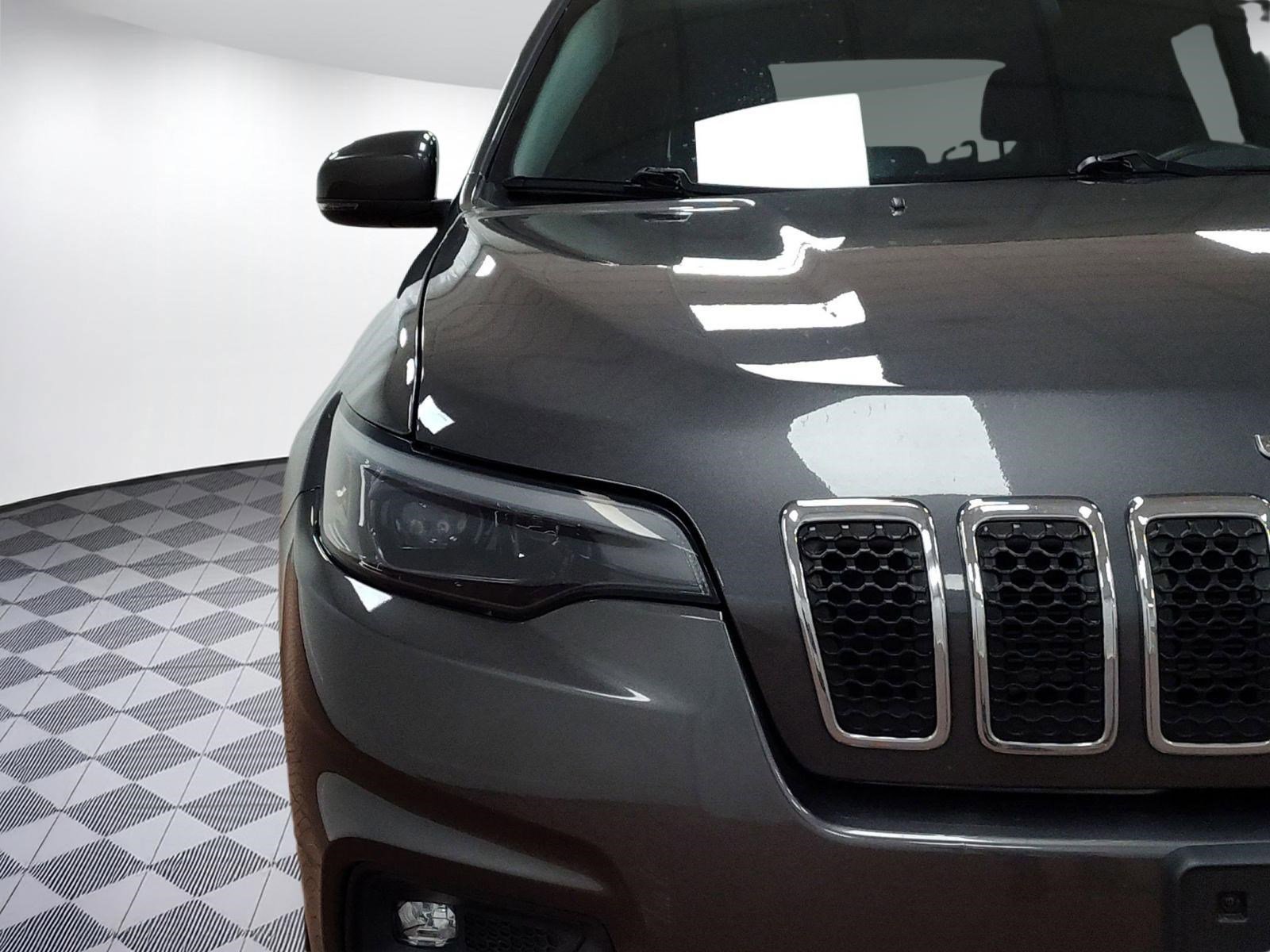 Used 2019 Jeep Cherokee Latitude Plus image 9