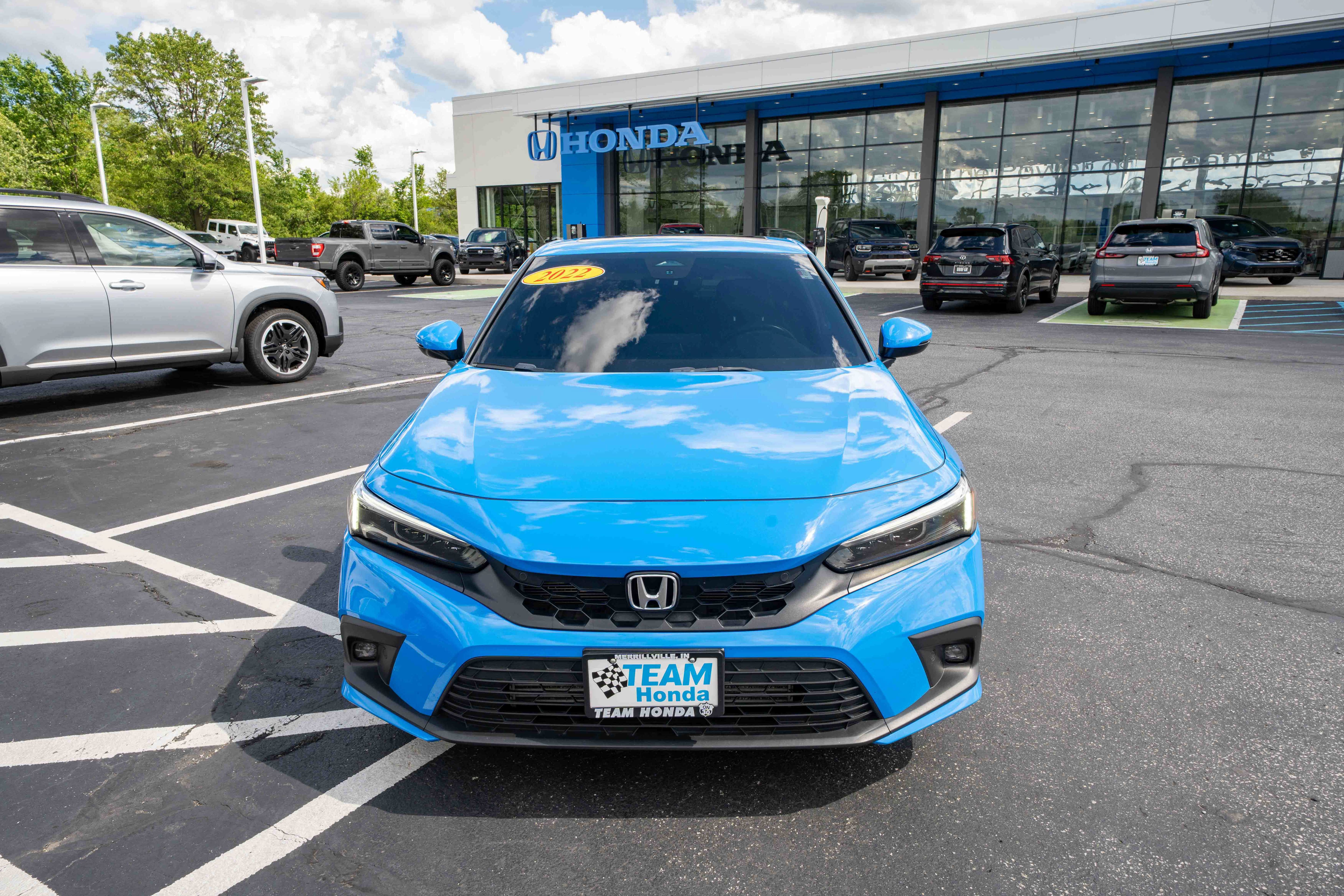 Used 2022 Honda Civic Sport Touring image 2