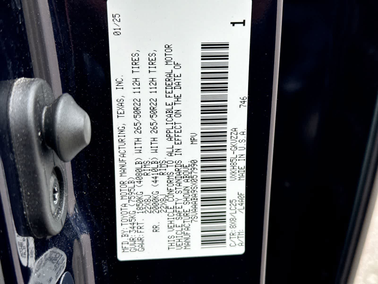 Used 2025 Toyota Sequoia Capstone AWD/4WD image 41