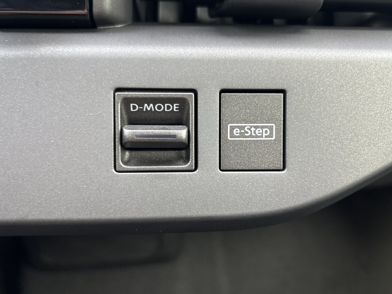New 2026 Nissan Leaf SV+ FWD image 8