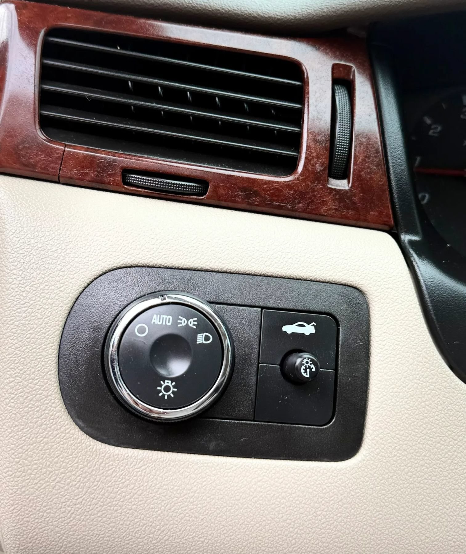 Used 2007 Chevrolet Impala LS FWD image 16