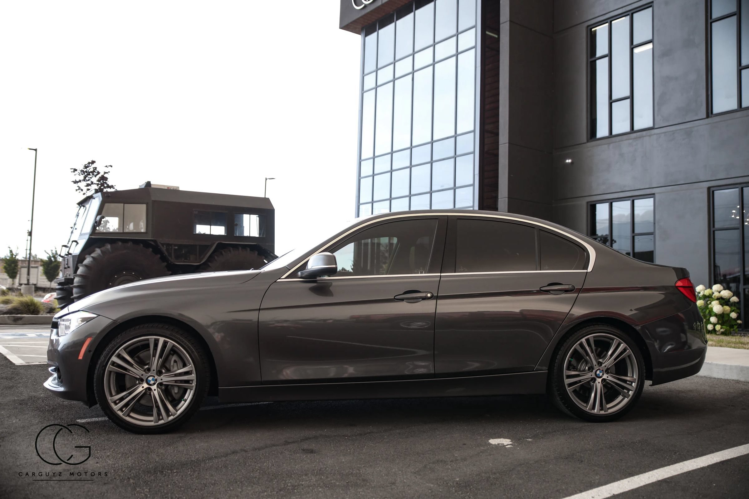 Used 2017 BMW 340i xDrive Sedan AWD/4WD image 9