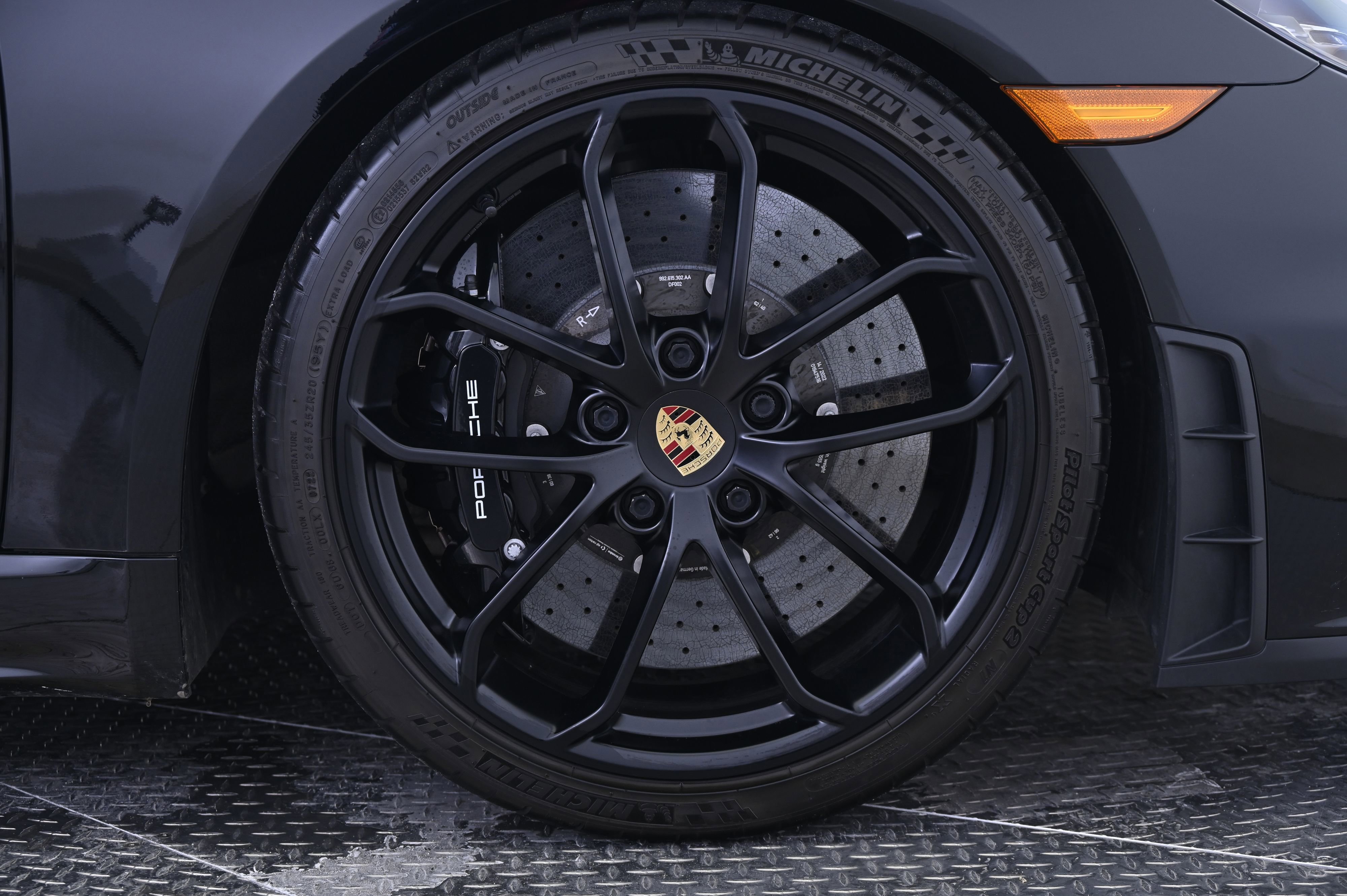 Used 2022 Porsche 718 Boxster Spyder image 17